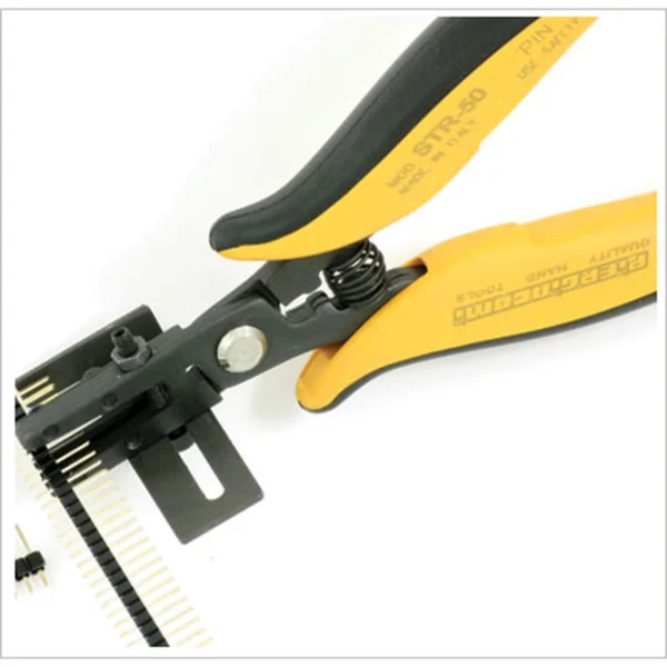Zum Schneiden für geraden und abgewinkelten Pin Strip. Klingenstärke 5 mm, Länge 150 mm. – CP-STR-50